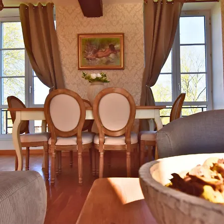 Hotel Chateau De *