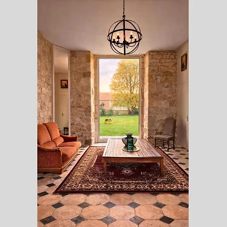 Chateau De Ravenel
