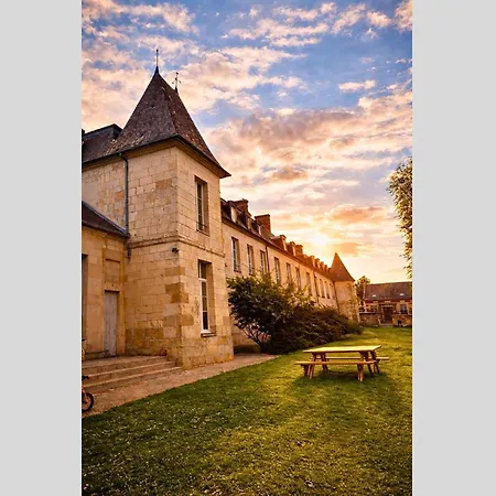 Chateau De Hotel Ravenel