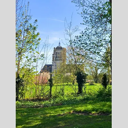 Chateau De Hotel Ravenel