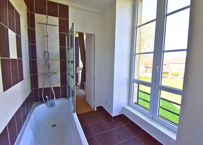 Hotel Chateau De Ravenel