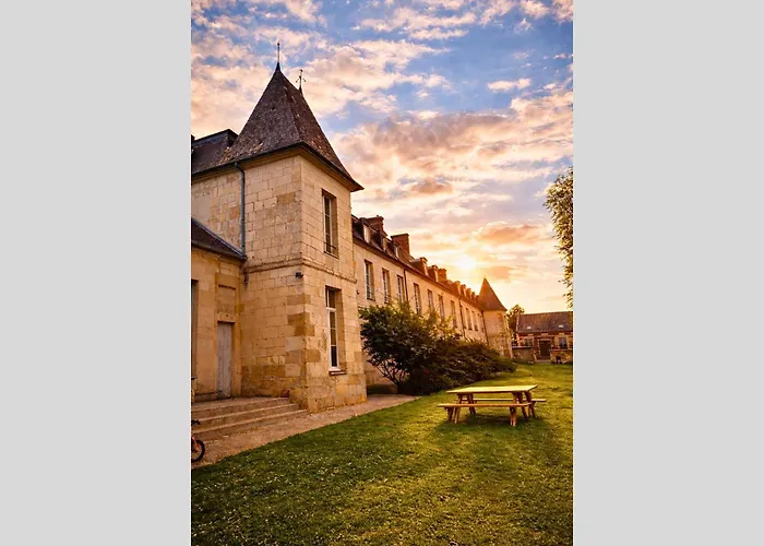 Chateau De Hotel Ravenel