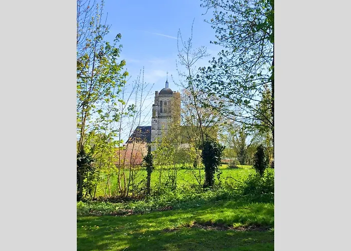 Chateau De Hotel Ravenel